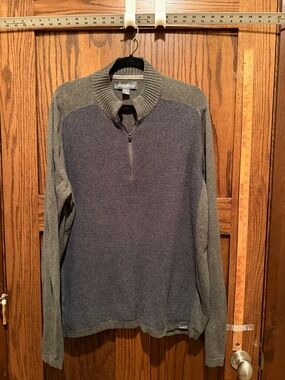 Eddie Bauer Men’s grey Body with muted olive Sleeves Half-Zip Mock Neck Sweater